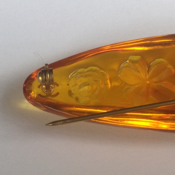 Vintage Chanel Brooch - Picture 5 of 9